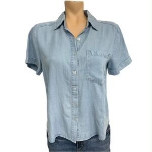 Jane and Delancey NwT Light Blue Button-Down Shirt Size XS